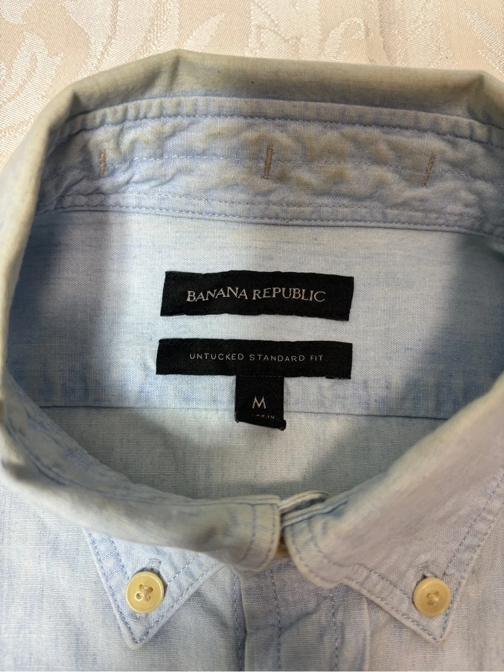 Banana Republic Light Blue Casual Button-Down Shirt